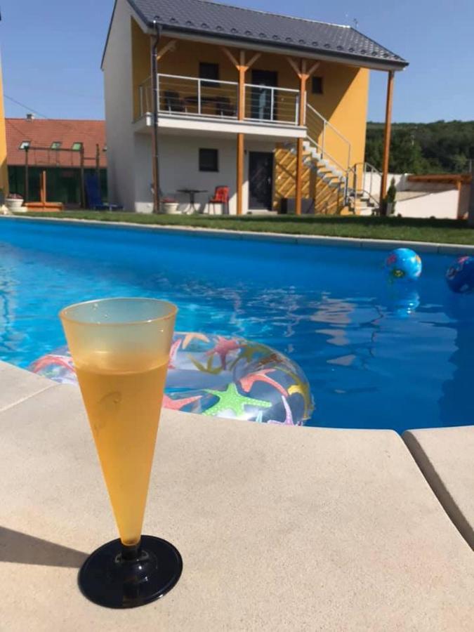 Apartmany Milovice Миловице Экстерьер фото